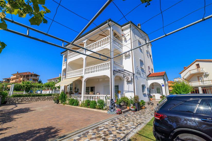 Apartments Spomenka Zvonko