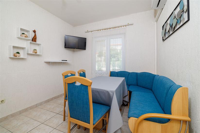 Apartment A1, for 6 persons