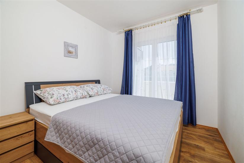 Apartment A1, for 6 persons