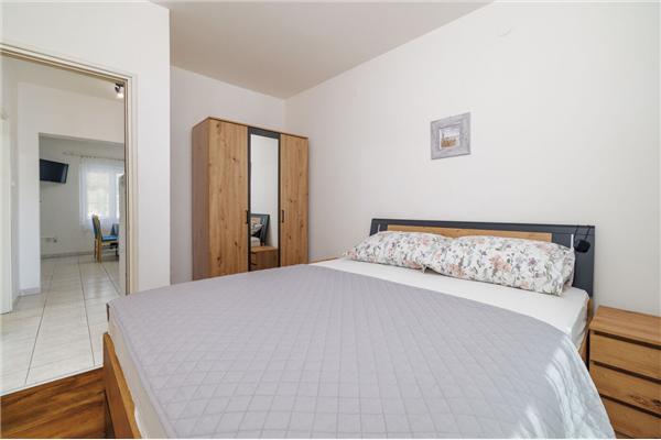 Apartment A1, for 6 persons