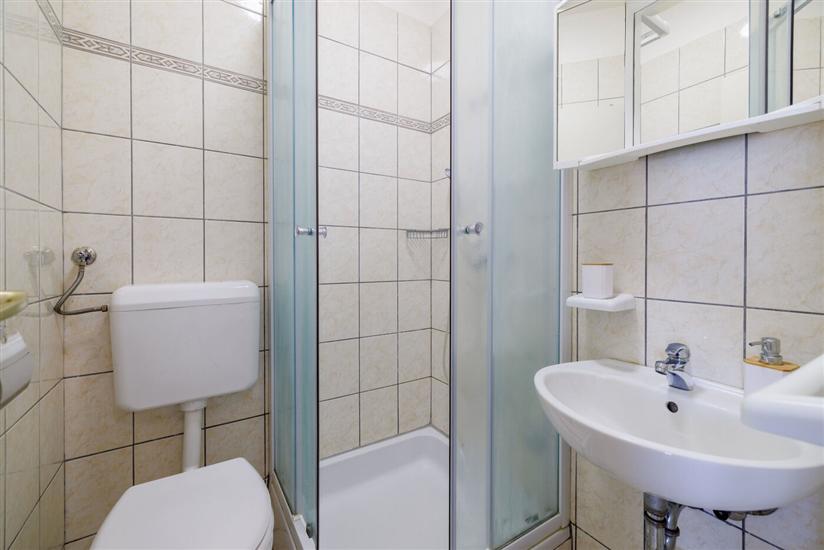 Apartment A1, for 6 persons