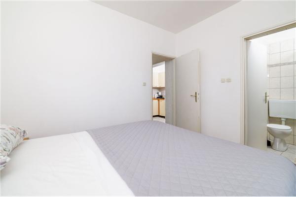 Apartment A1, for 6 persons