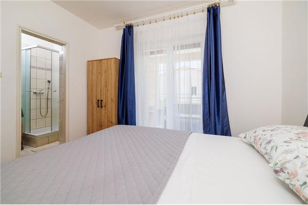 Apartment A1, for 6 persons