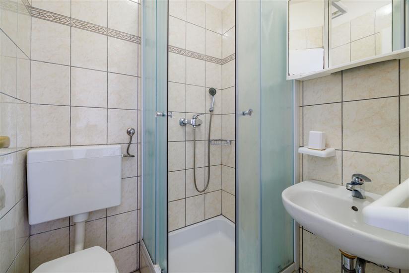 Apartment A1, for 6 persons