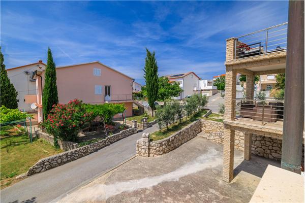 Apartment A1, for 6 persons