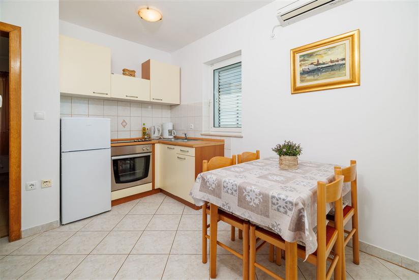 Apartment A1, for 4 persons