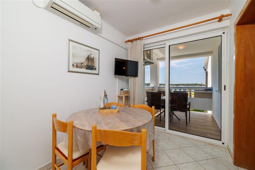 Apartment A2, for 4 persons