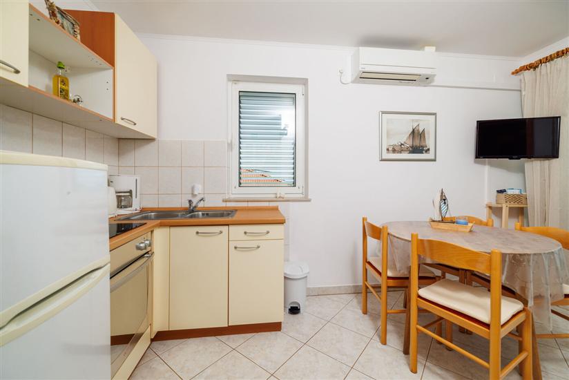 Apartment A2, for 4 persons