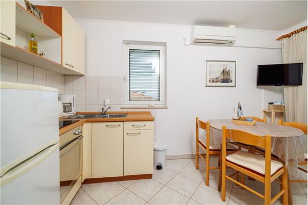 Apartment A2, for 4 persons