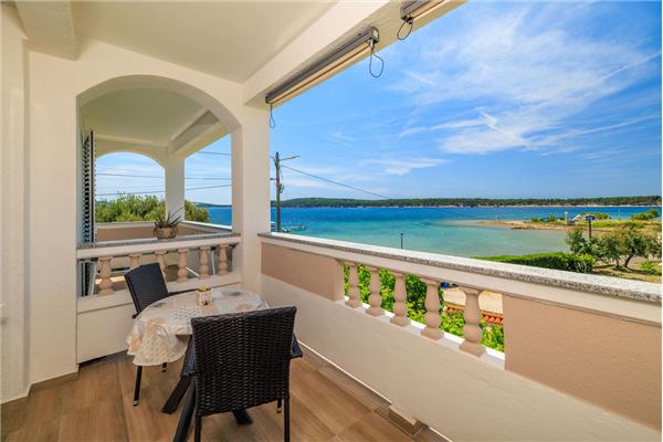 Apartment A4, for 3 persons