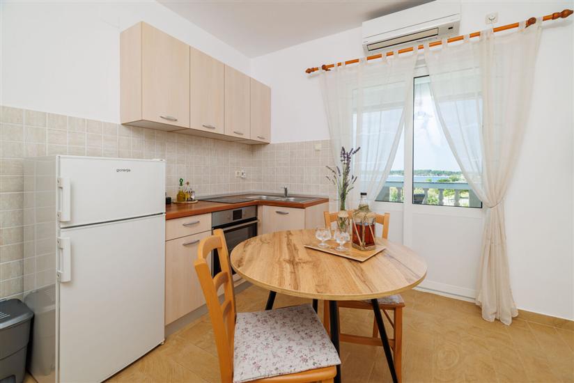 Apartment A4, for 3 persons