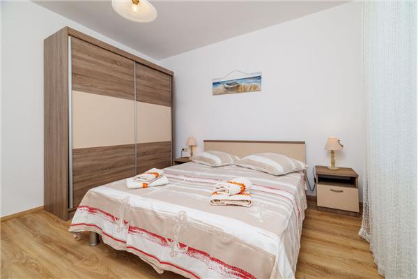 Apartment A4, for 3 persons