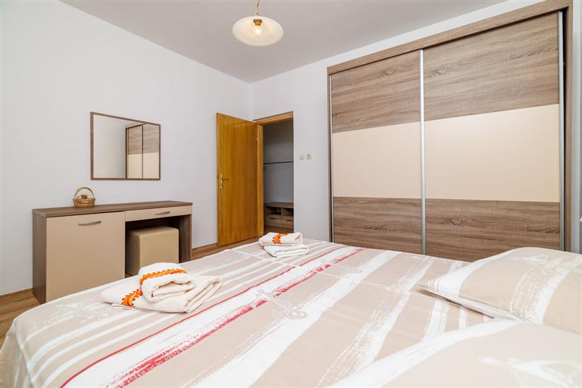 Apartment A4, for 3 persons