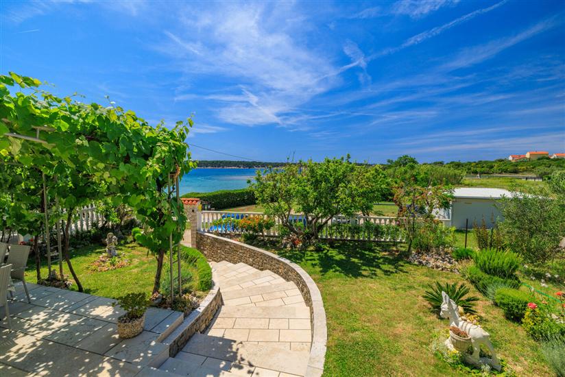 Apartment A4, for 3 persons