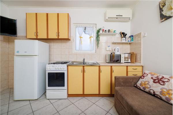 Apartment A1, for 5 persons