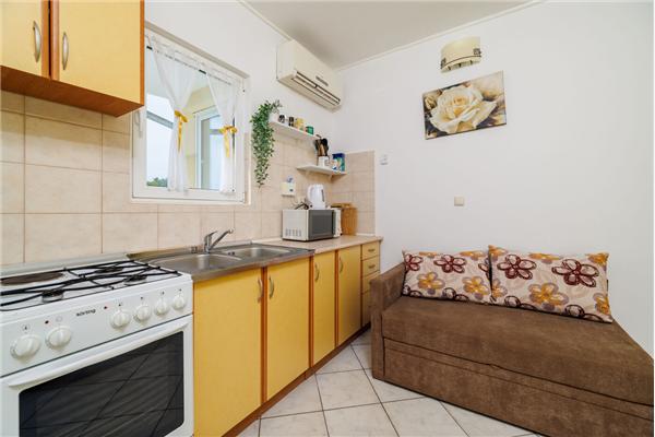 Apartment A1, for 5 persons