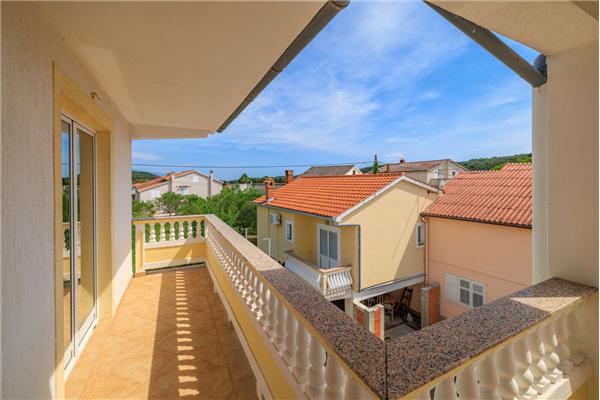 Apartment A1, for 5 persons