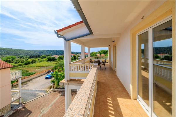 Apartment A1, for 5 persons