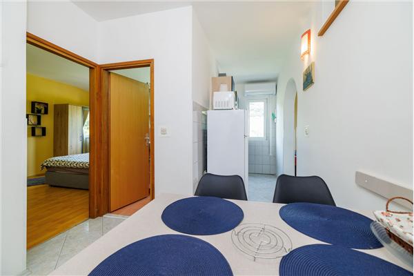 Apartment A2, for 5 persons