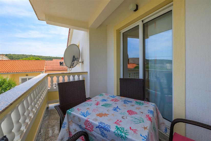 Apartment A2, for 5 persons