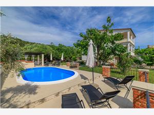 Apartments Roby Kampor - island Rab, Size 55.00 m2, Accommodation with pool