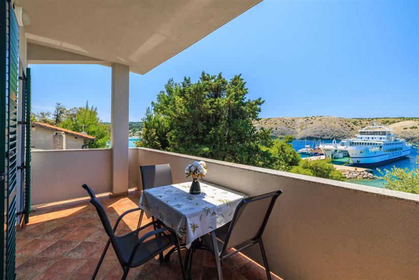 Apartment A2, for 5 persons