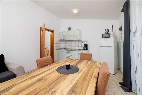 Apartman A4, na 3 osebe