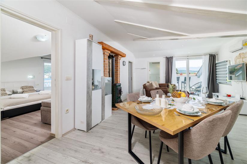 Apartment A1, for 6 persons