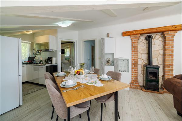 Apartment A1, for 6 persons