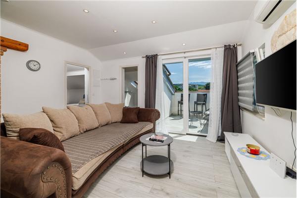 Apartment A1, for 6 persons