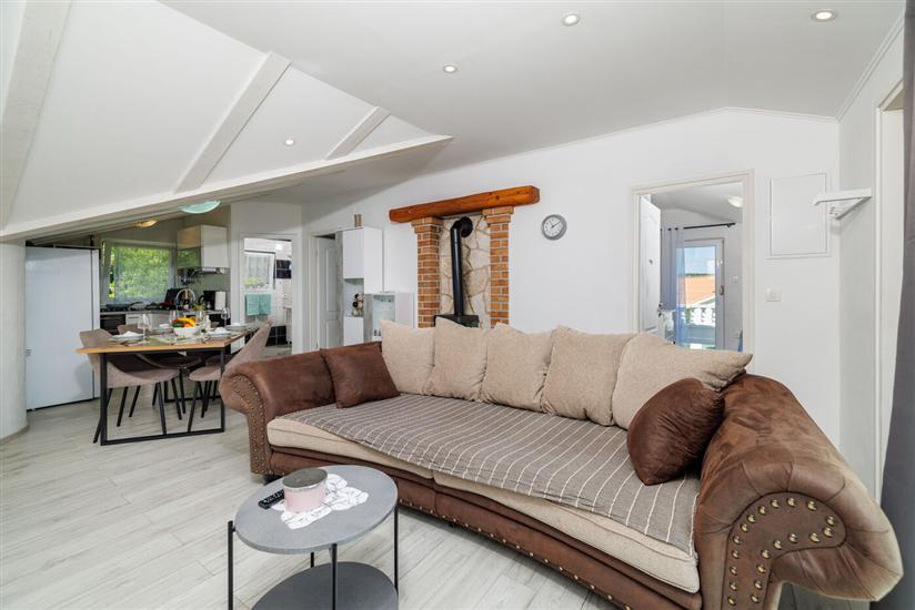 Apartment A1, for 6 persons