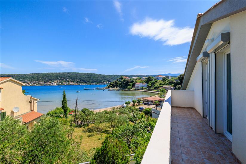 Apartment A1, for 6 persons