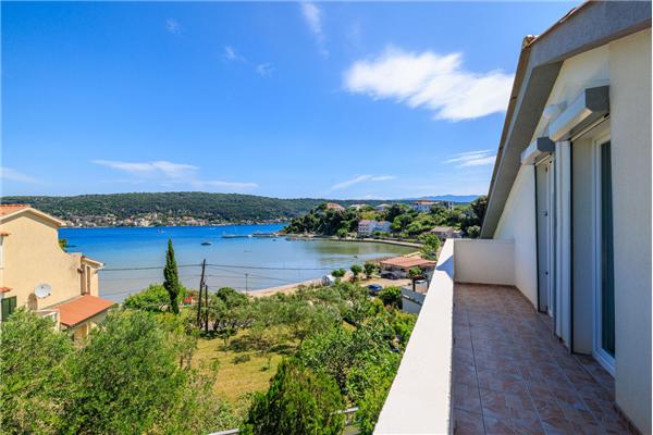 Apartment A1, for 6 persons