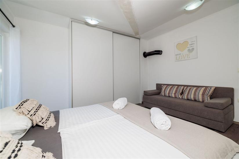 Apartment A1, for 6 persons