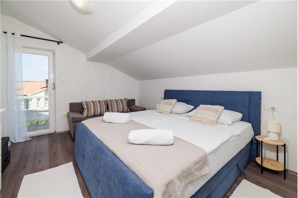 Apartment A1, for 6 persons