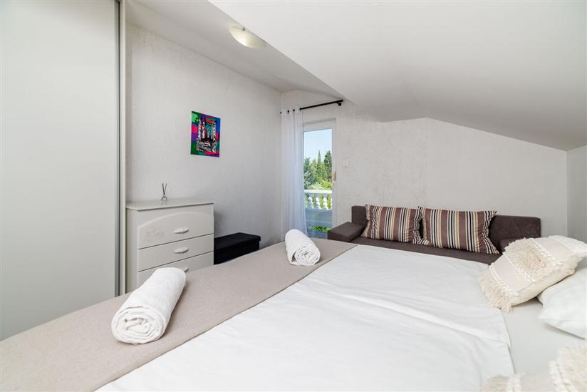 Apartment A1, for 6 persons