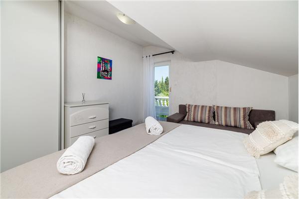 Apartment A1, for 6 persons