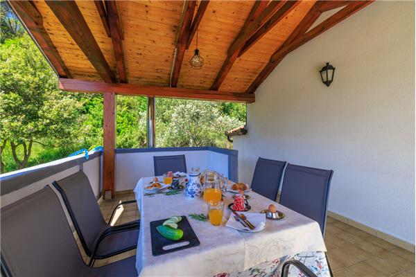 Apartment A1, for 6 persons