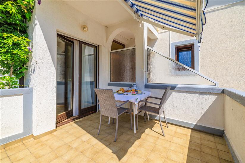 Apartment A2, for 3 persons