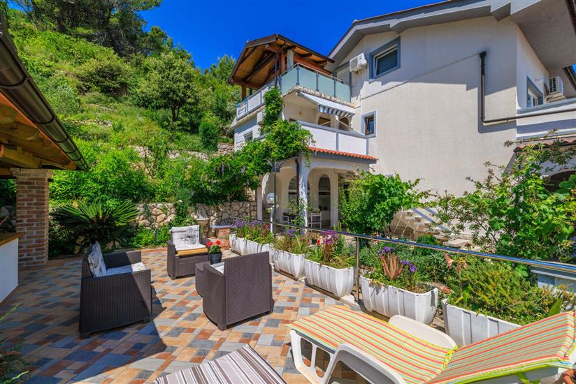 Apartments Mirjana T.