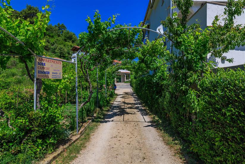 Apartments Mirjana T.