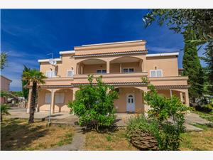 Apartments Paradise Lopar - island Rab, Size 70.00 m2, Airline distance to town centre 50 m
