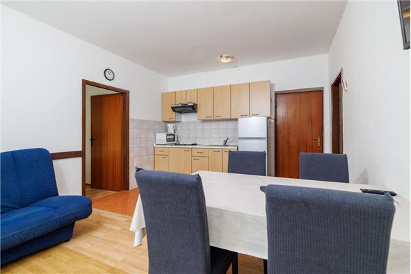 Apartment A1, for 5 persons