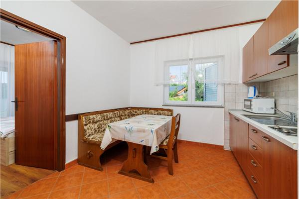 Apartment A2, for 5 persons