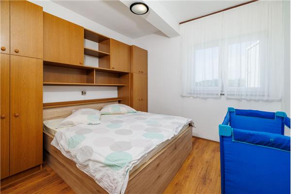 Apartment A2, for 5 persons