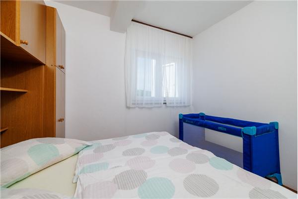 Apartment A2, for 5 persons