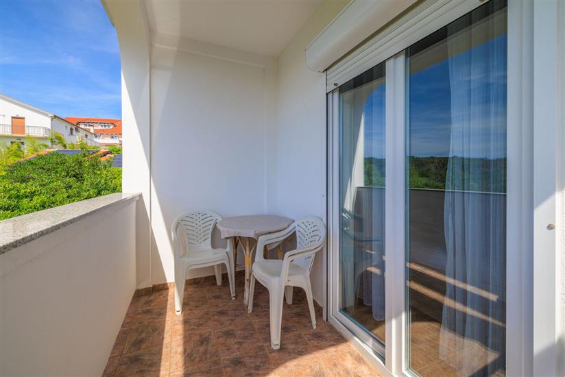 Apartment A2, for 5 persons