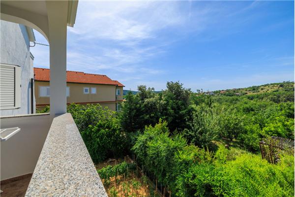 Apartment A2, for 5 persons