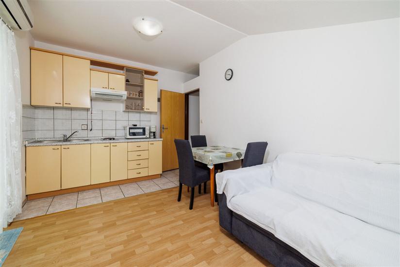 Apartment A4, for 4 persons