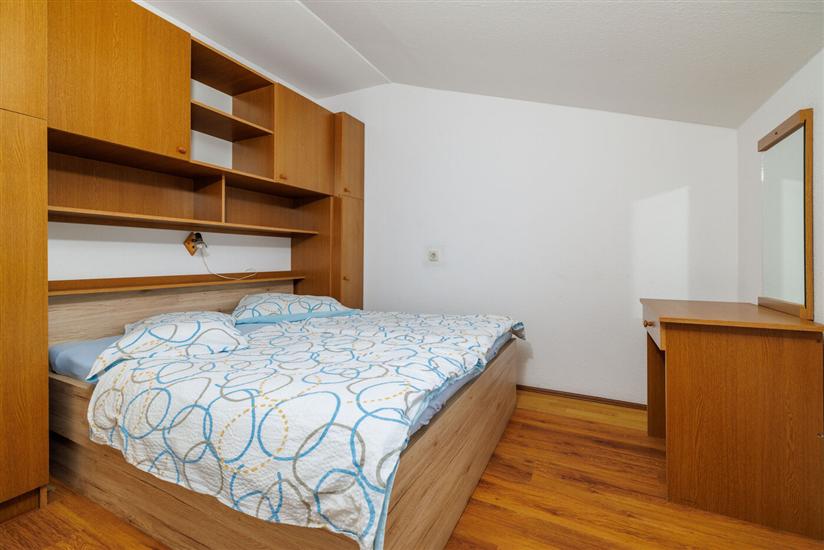 Apartment A4, for 4 persons